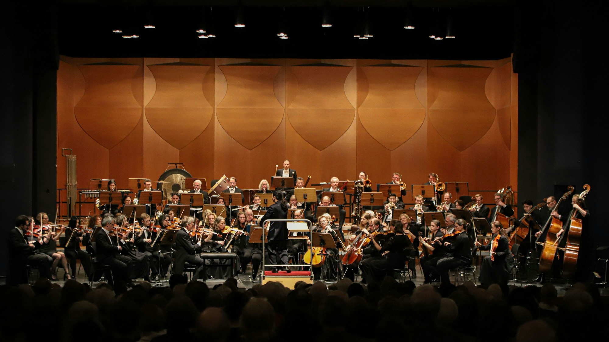 Die Bayer Philharmoniker bei ihrem Konzert zum 120. Geburtstag.