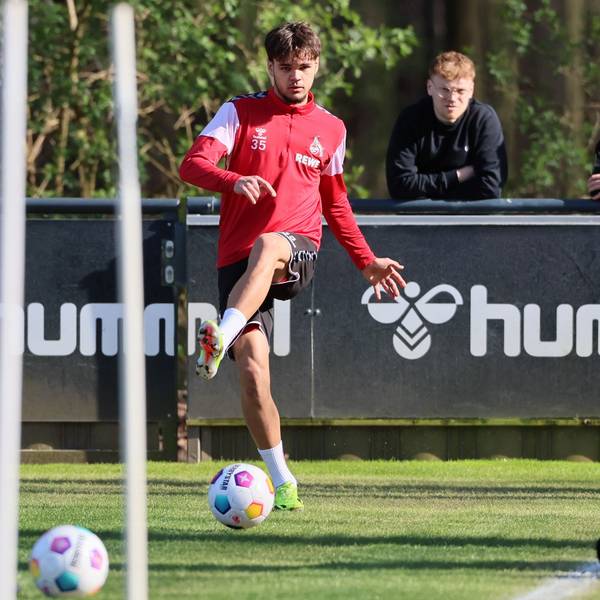 Max Finkgräfe vom 1. FC Köln konnte am Montag wieder individuell am Geißbockheim trainieren.