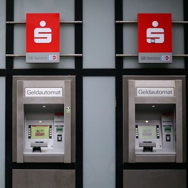 Geldautomaten der Sparkasse Köln-Bonn.