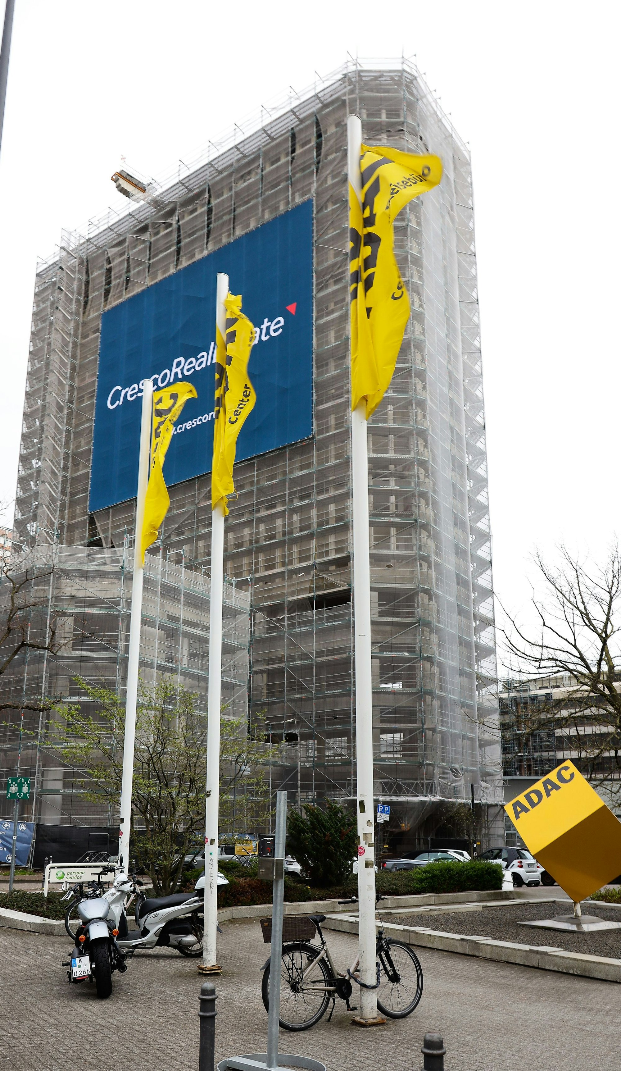 Das ehemalige Jobcenter Gebäude an der Luxemburgerstrasse 121.