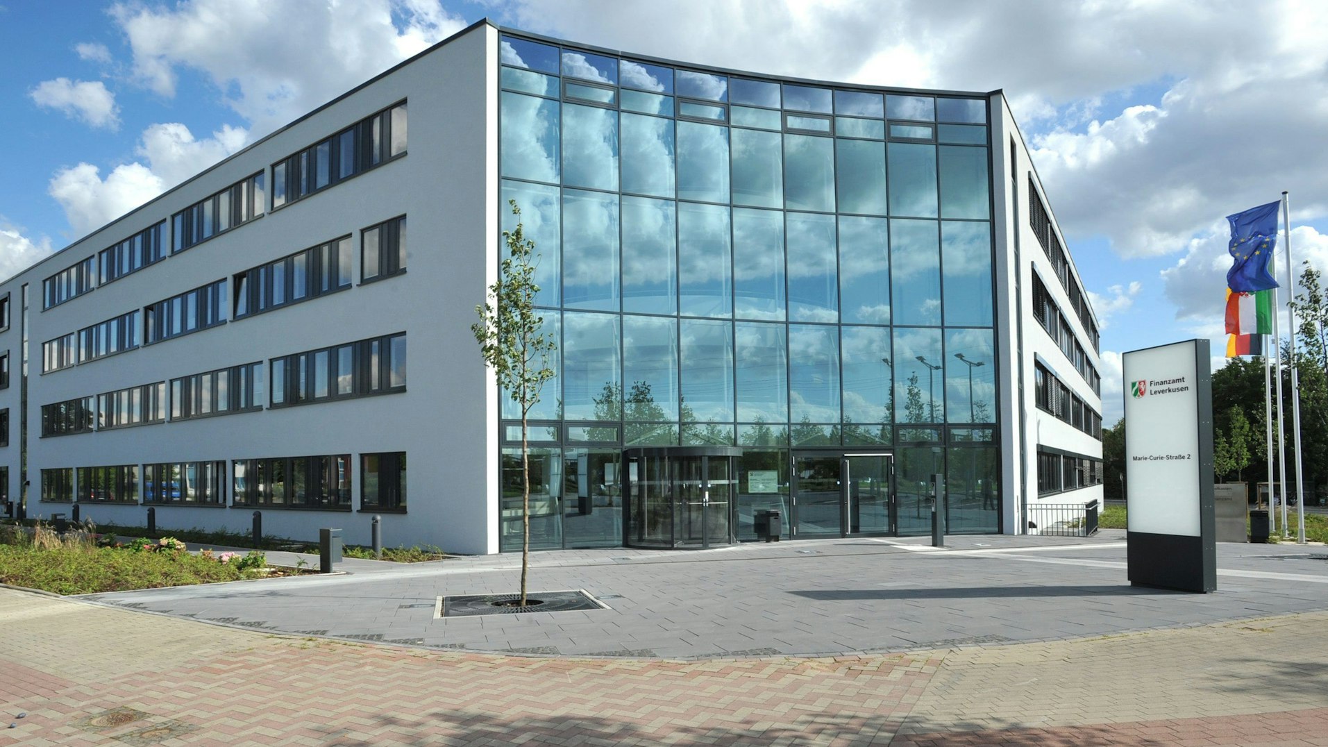 Das Finanzamt Leverkusen.
