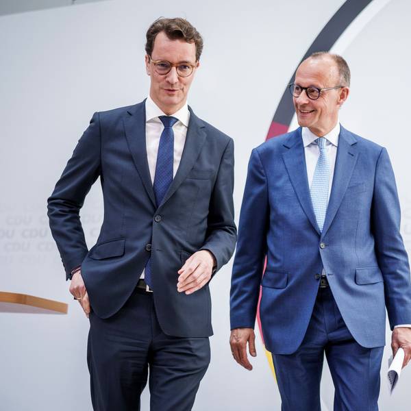 Hendrik Wüst (CDU), Ministerpräsident von Nordrhein-Westfalen, und Friedrich Merz, CDU Bundesvorsitzender,(Archivbild)
