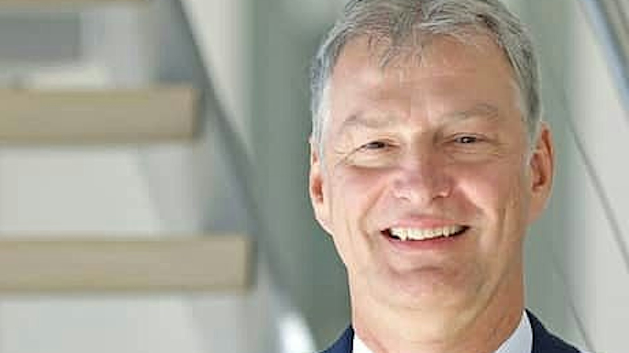 Professor Thomas Poguntke