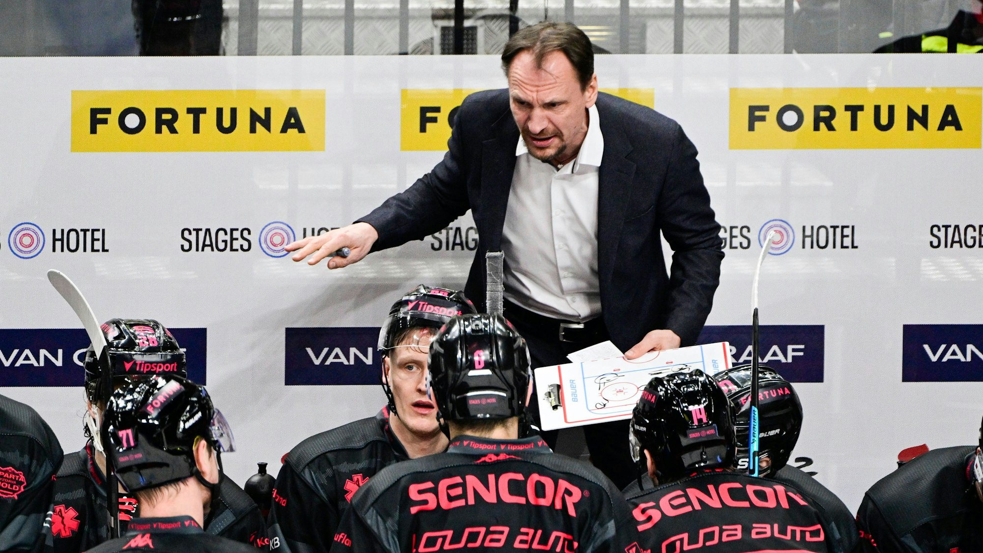 41. kolo hokejove extraligy: HC Sparta Praha - HC Ocelari Trinec, 28. ledna 2024, Praha. Trener Pavel Gross ze Sparty. CTKxPhoto/RomanxVondrous CTKPhotoP2024012805956 PUBLICATIONxNOTxINxCZExSVK CTKPhotoP2024012805956