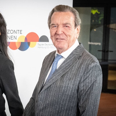 Soyeon Schröder-Kim und Gerhard Schröder am Tag der Deutschen Einheit 2023.