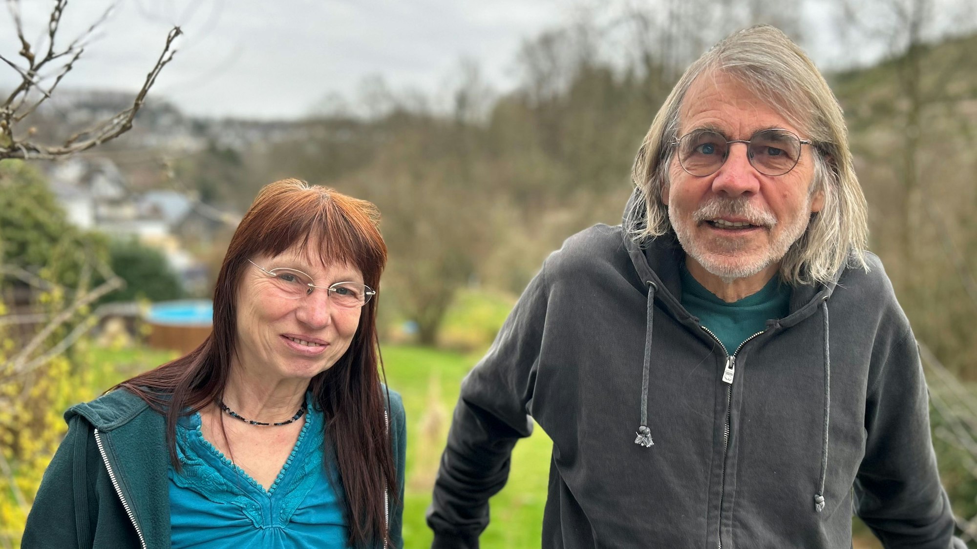 Die Ostermarschierer Uta Radermacher (66) und Gerhard Jenders (72) aus Gummersbach