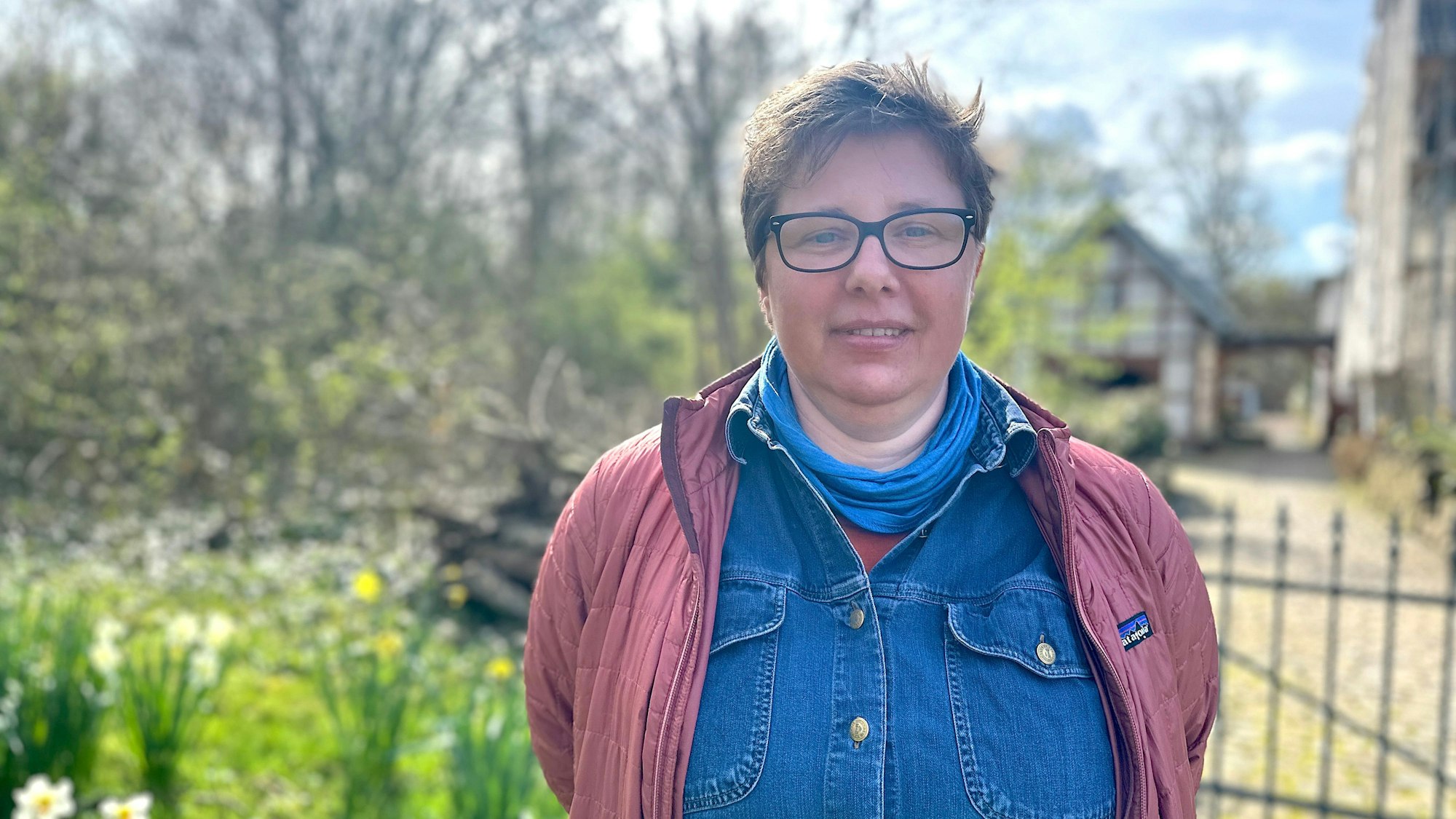Leiterin Jenny Herling freut sich, im Finkens Garten Naturpädagogik zu vermitteln.