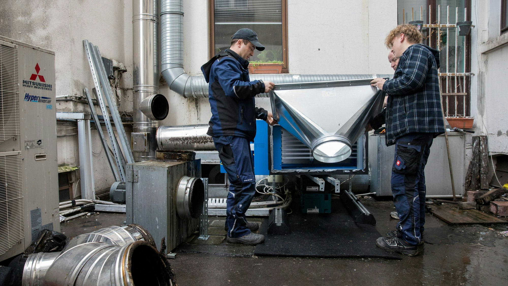 Anfang 2023 wurden die Filteranlagen für fünf Lokale auf der Weidengasse installiert.