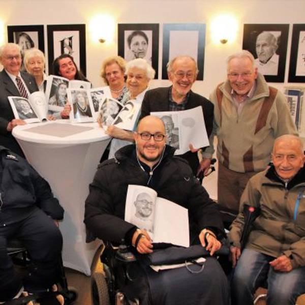 Rösraths Bürgermeisterin Bondina Schulze will den Bürgersaal im Bürgerforum Hoffnungsthal vorerst nicht für Veranstaltungen vermieten. In der Vergangenheit war er ein Ort auch für das kulturelle Geschehen, etwa bei der Ausstellung „Hommage an das Leben“ von 2018 (Foto).