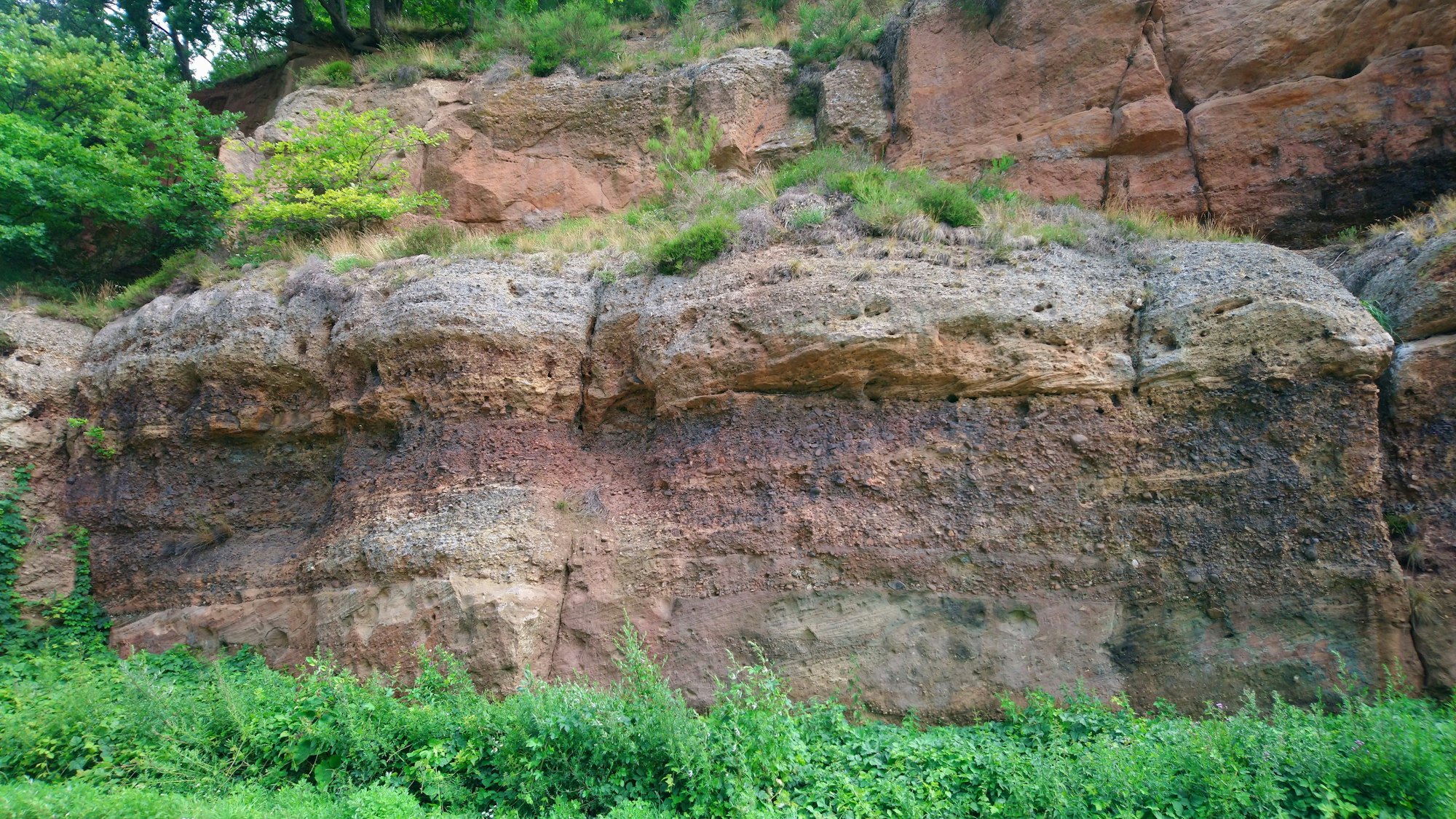 Buntsandstein am Pingenwanderweg