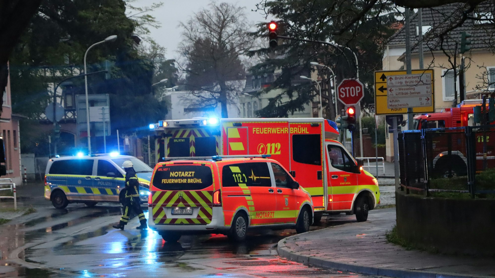 Im Seniorenwohnheim Wetterstein war in einem Appartement ein Feuer ausgebrochen. Zwei Menschen kamen ins Krankenhaus.