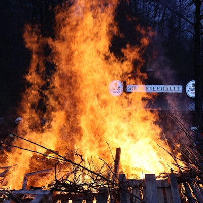 Bild eines Osterfeuers