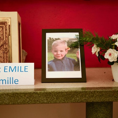 Dieses Foto wurde am 21. März 2024 in einer Kapelle in La Bouilladisse in Südfrankreich aufgenommen.