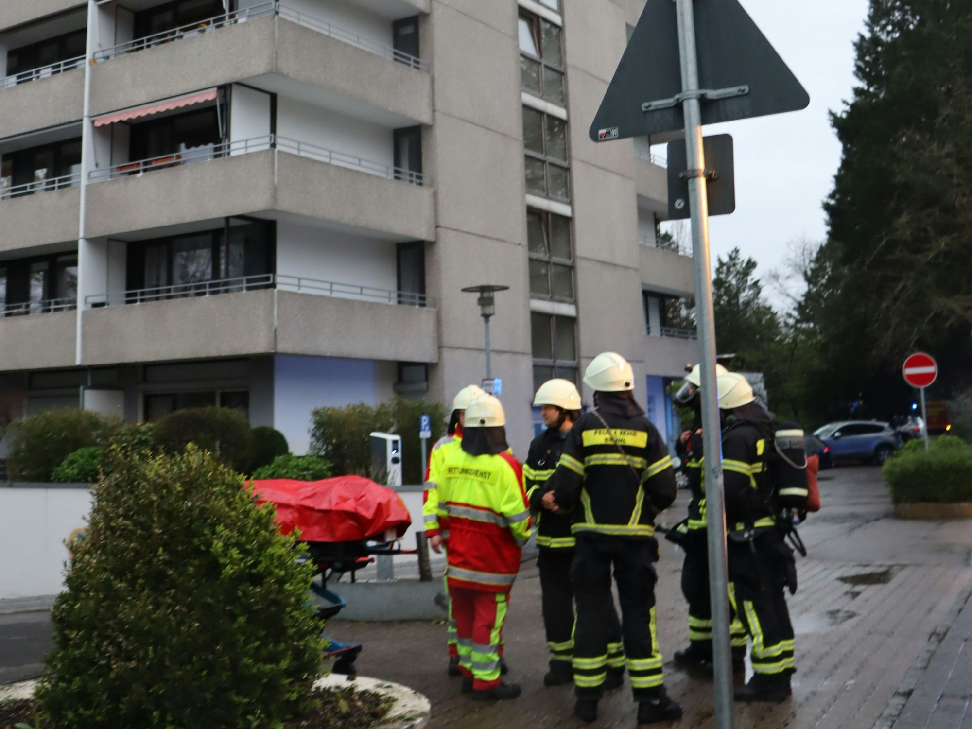 Notarzt, Rettungsdienst und Polizei waren im Einsatz.