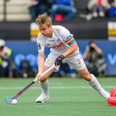 AMSTELVEEN, 31-03-2024, Wagener Stadion, Euro Hockey League FINAL4 Men 2023-24. Mats Grambusch and David Harte during the shoot-outs of the match Kampong - Rot-Weiss Koln. Kampong - Rot-Weiss Koln PUBLICATIONxNOTxINxNED x24873176x Copyright: