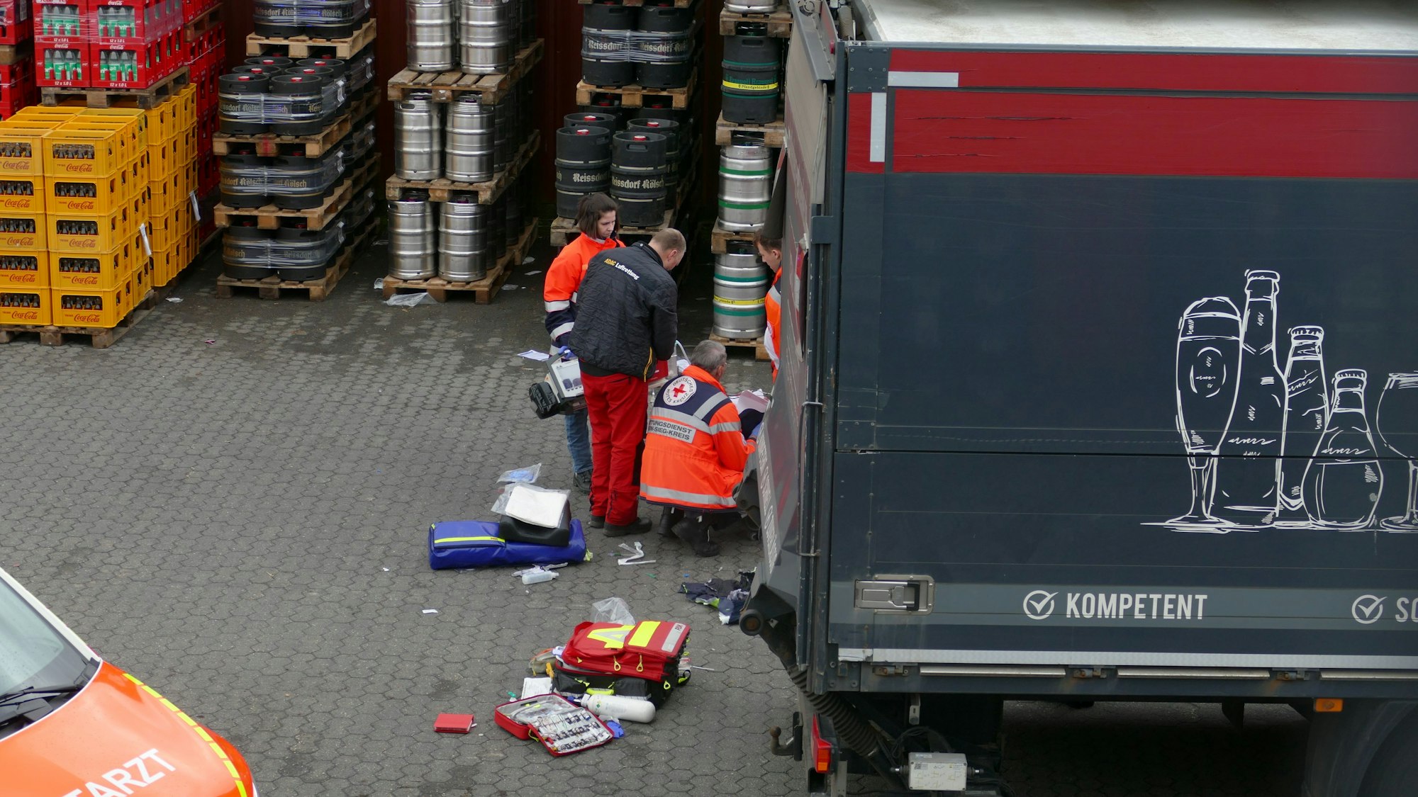 Rettungskräfte im Einsatz.