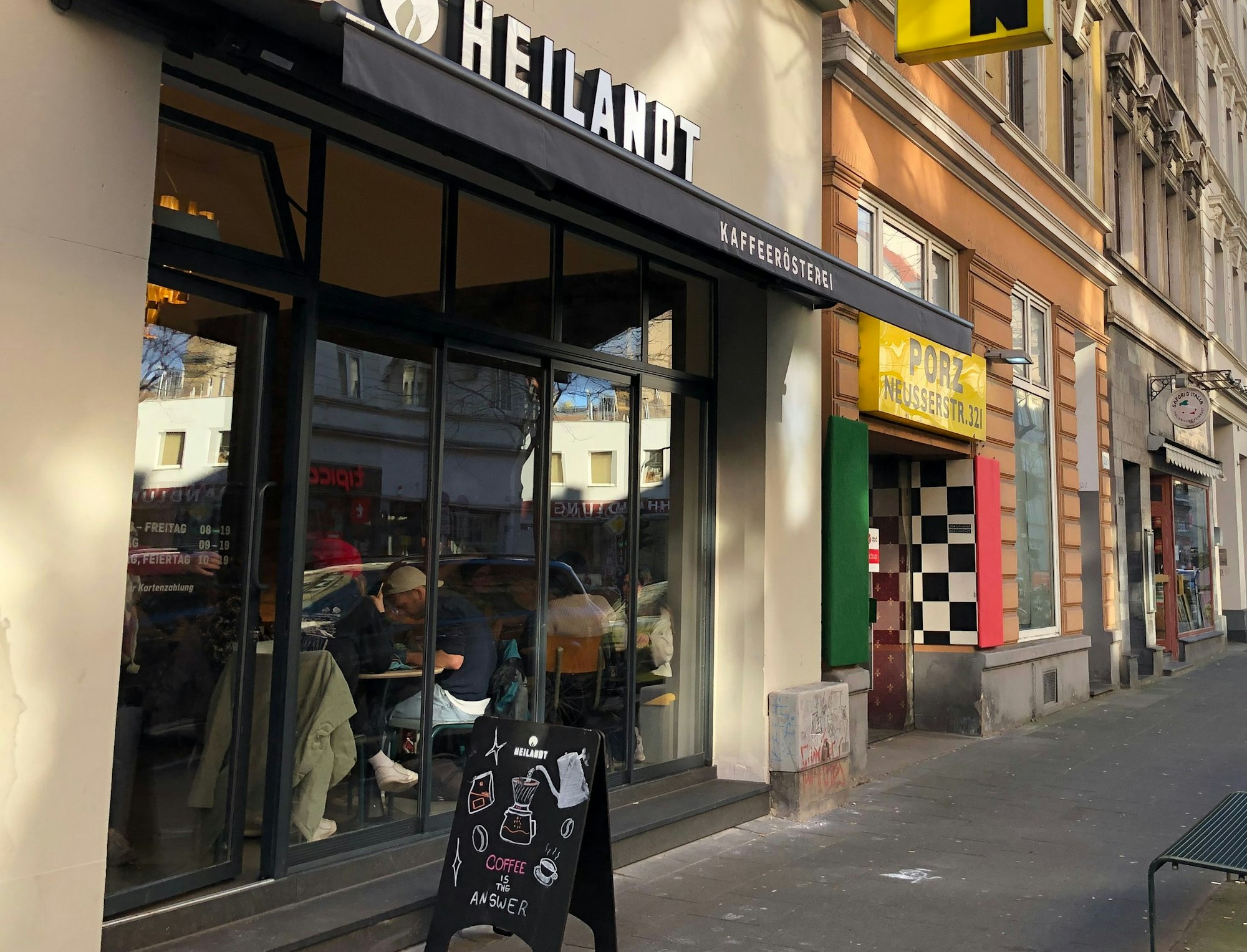 Café der Heilandt Rösterei auf der Neusser Straße in Nippes.