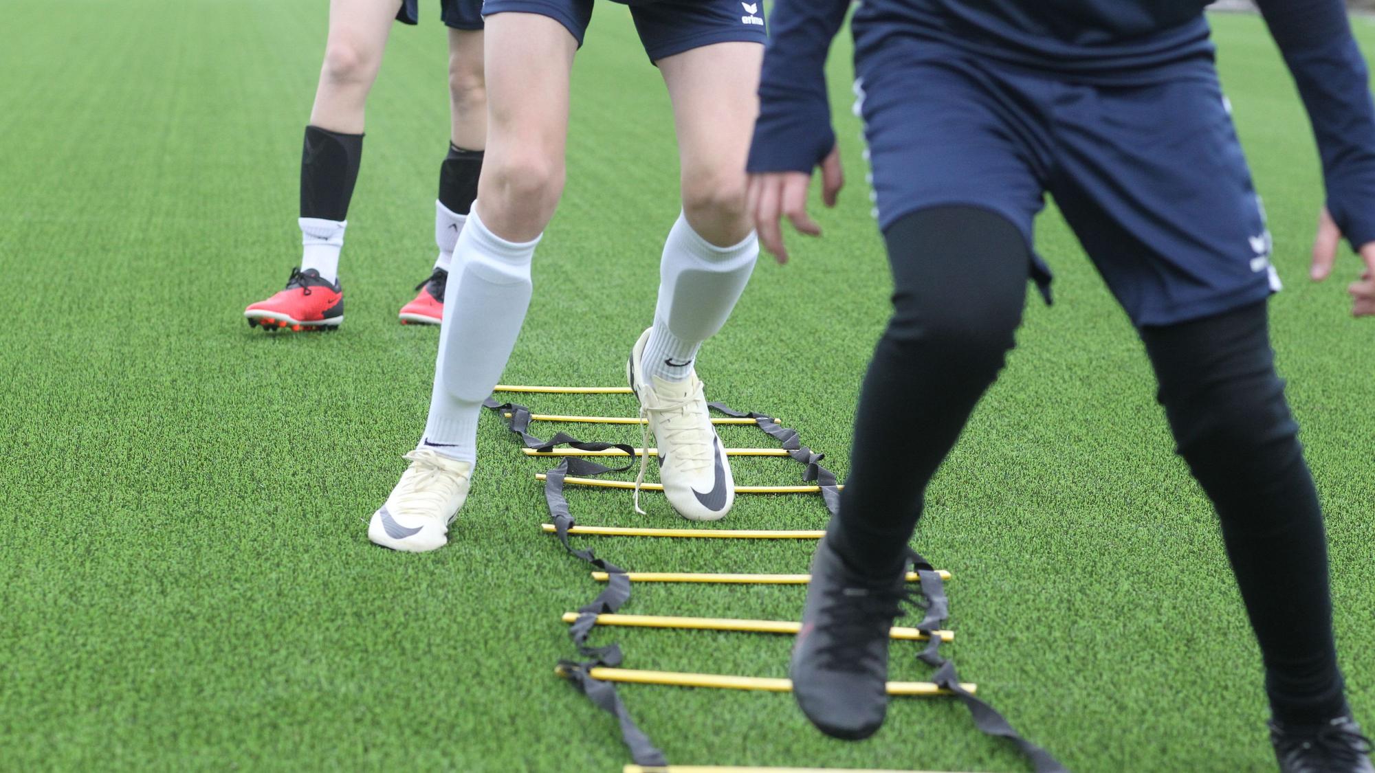 Kinder beim Training.