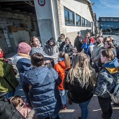 Die Stadt will neue Container für Geflüchtete, hier im April 2022, in der Oberschmitte aufstellen. (Symbolbild)