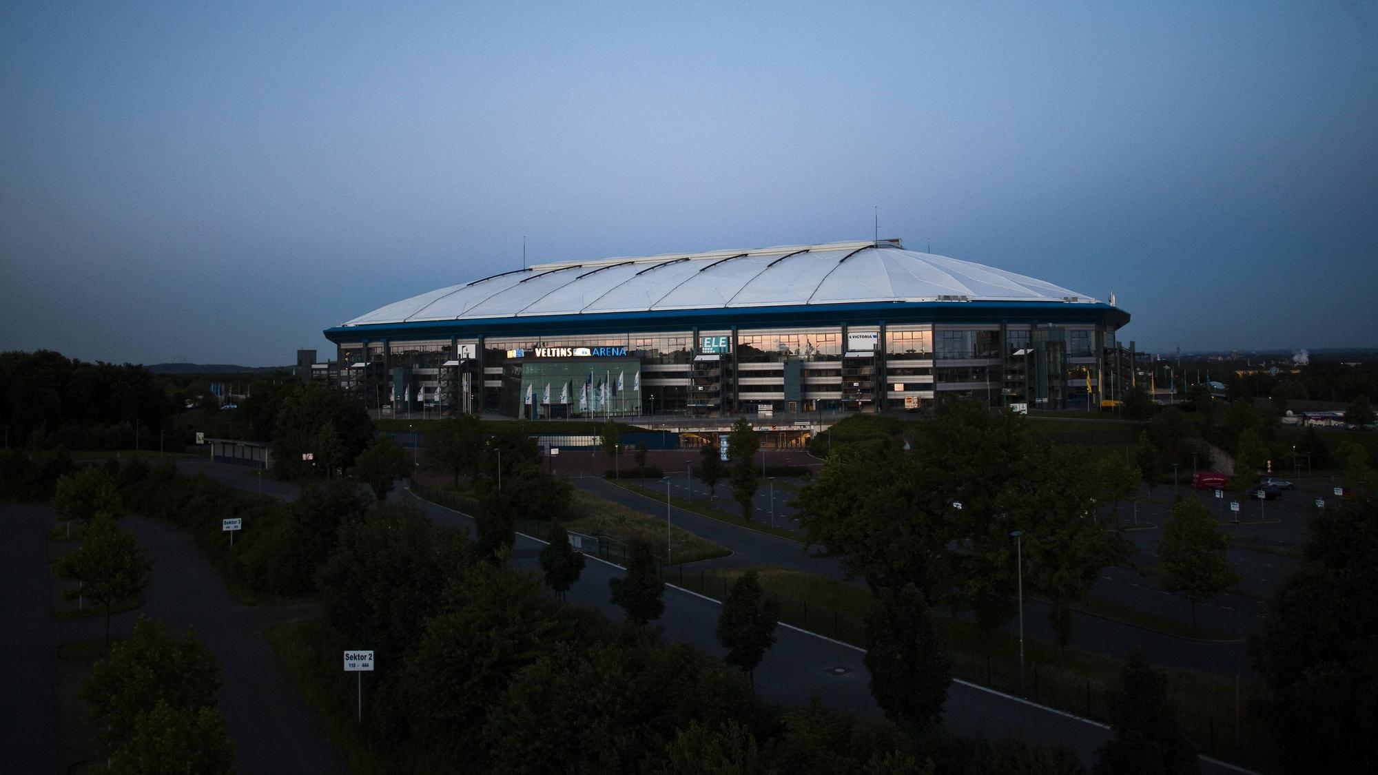 Der FC Schalke 04 hat große finanzielle Probleme zu bewältigen. Ein Stadionverkauf gilt nicht mehr als ausgeschlossen.