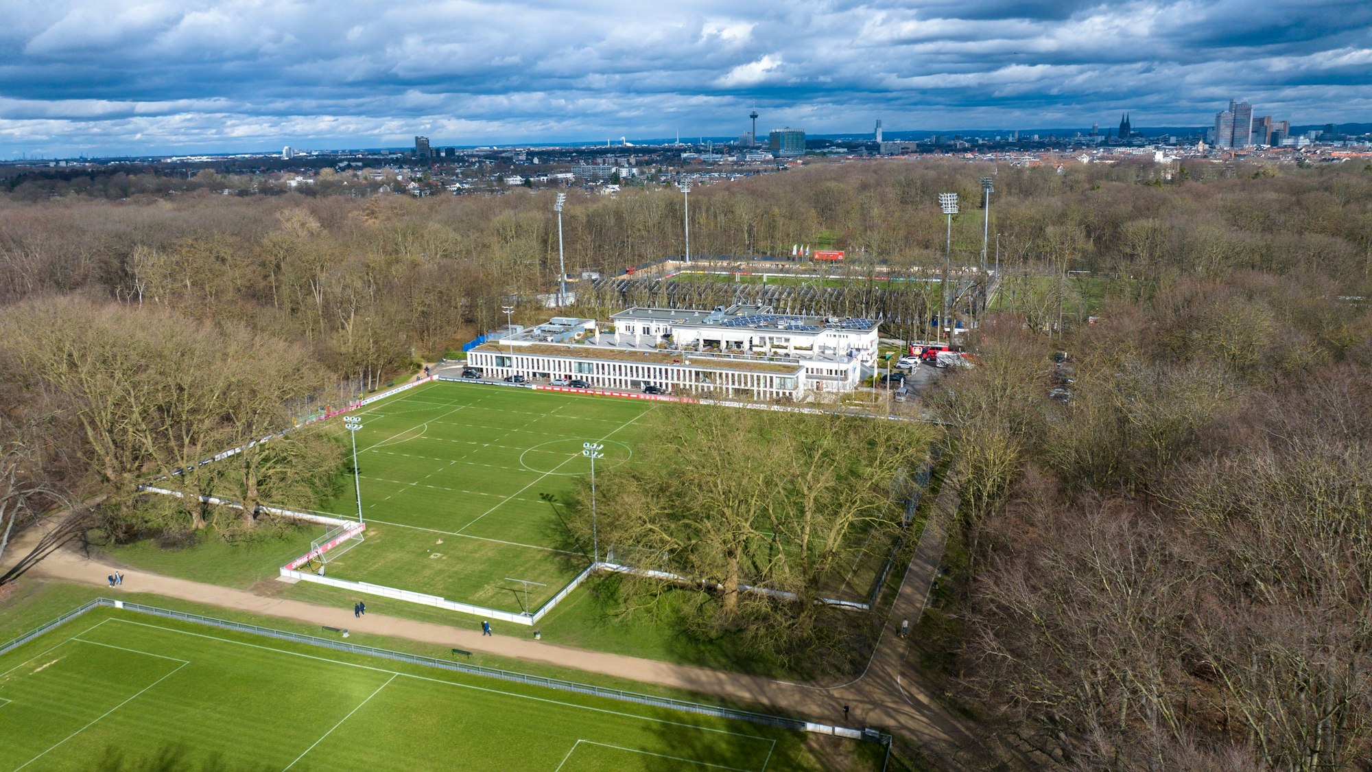Das Geißbockheim von oben.