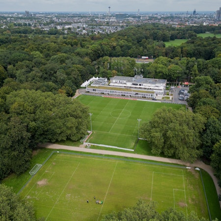 Blick auf das Geißbockheim -Trainingsgelände des 1. FC Köln