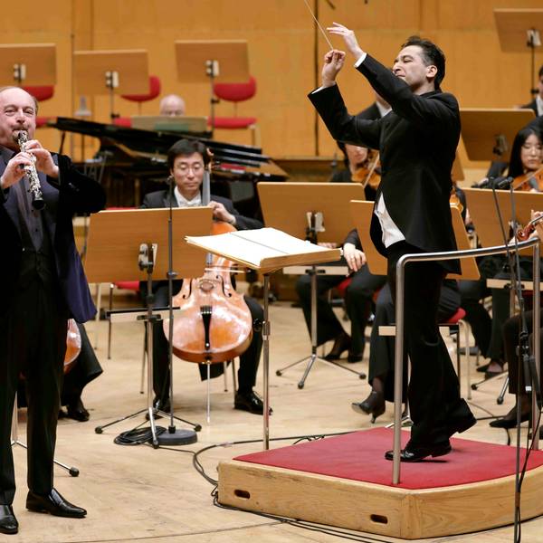 François Leleux gastierte in Begleitung des Gürzenich Orchester Köln unter der Leitung des kolumbianischen Dirigenten Andrés Orozco-Estrada in der Kölner Philharmonie.