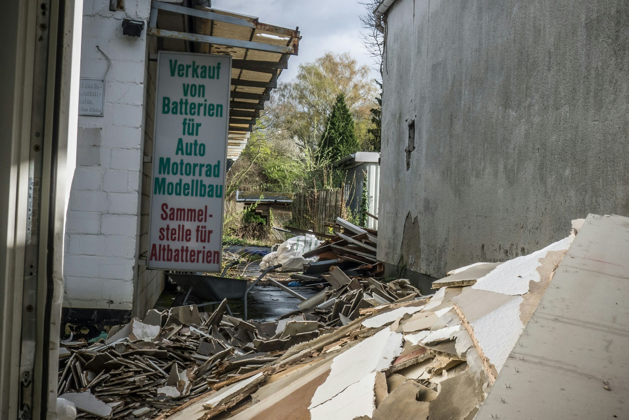 Die ehemalige Batterie-Werkstatt Zündorf und Grimm.