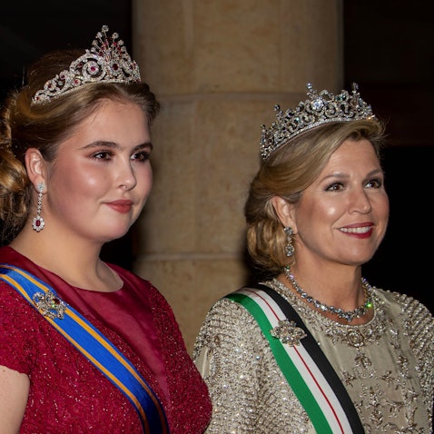 Prinzessin Amalia und Königin Maxima beim jordanischen Hochzeitsempfang.