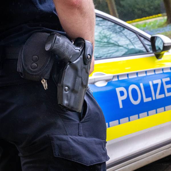 Ein Polizeiauto ist im Einsatz. (Symbolfoto)