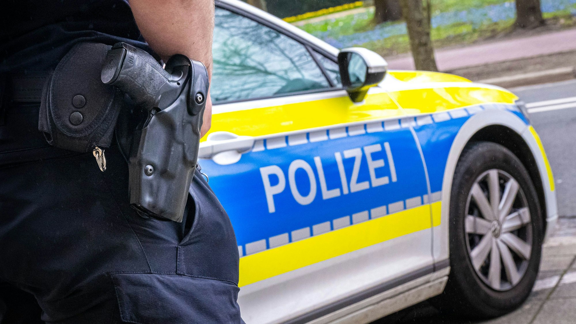 Ein Polizeiauto ist im Einsatz. (Symbolfoto)