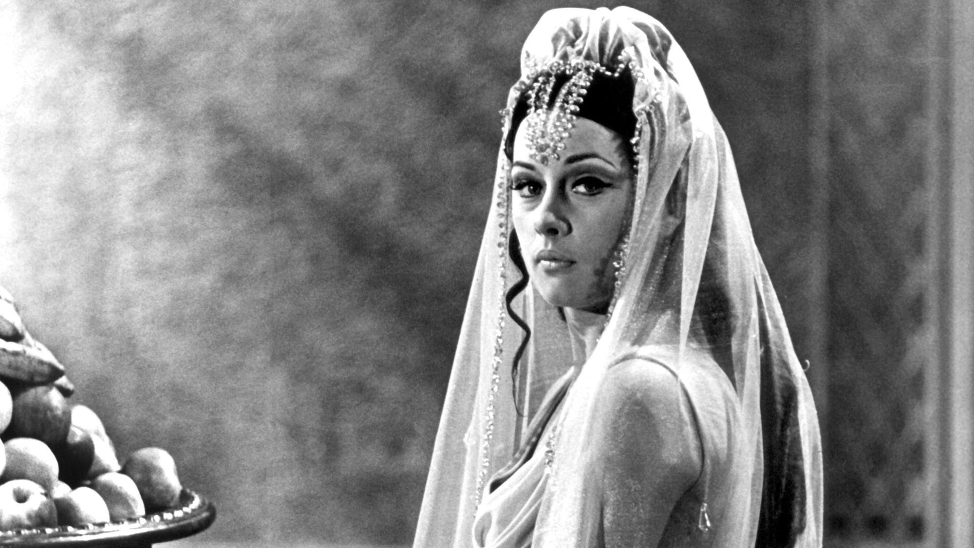 Vera Tschechowa 1968 als Scheherezade in „Märchen aus Tausendundeiner Nacht“.