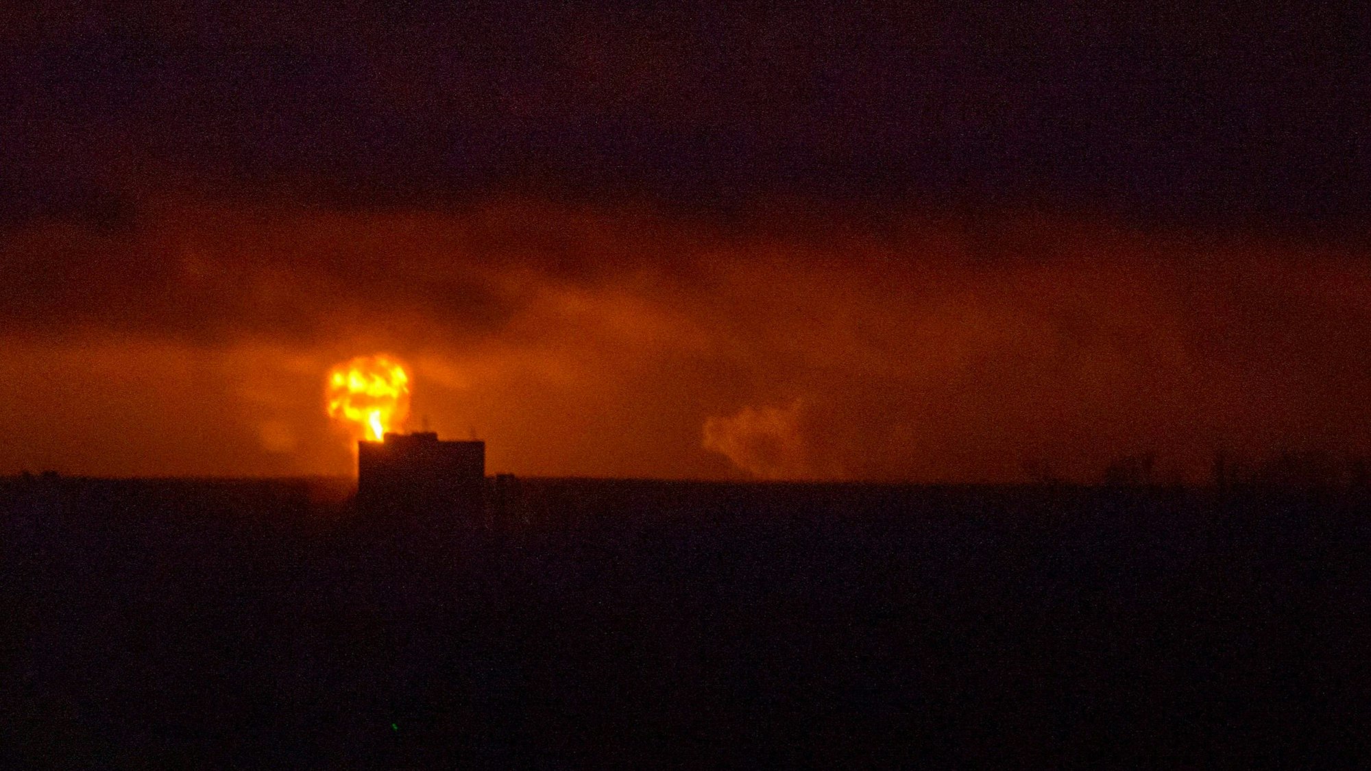Die Ukraine hat in der Nacht auf Freitag einen russischen Militärflugplatz nahe Rostow am Don angegriffen. Mehrere Flugzeuge sollen zerstört worden sein. (Symbolbild)