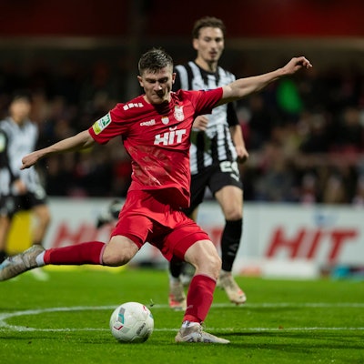 Regionalliga West, Fortuna Koeln - Borussia Moenchengladbach U23, 10.11.2023 Marvin Mika Fortuna Koeln, 11. Regionalliga West, Fortuna Koeln - Borussia Moenchengladbach U23, 15. Spieltag, am 10.11.2023, Suedstadion, Koeln DFL regulations prohibit any use of photographs as image sequences and/or quasi-video *** Regionalliga West, Fortuna Koeln Borussia Moenchengladbach U23, 10 11 2023 Marvin Mika Fortuna Koeln, 11 Regionalliga West, Fortuna Koeln Borussia Moenchengladbach U23, 15 Spieltag, am 10 11 2023, Suedstadion, Koeln DFL regulations prohibit any use of photographs as image sequences and or quasi video Copyright: xBEAUTIFULxSPORTS/Meuselx