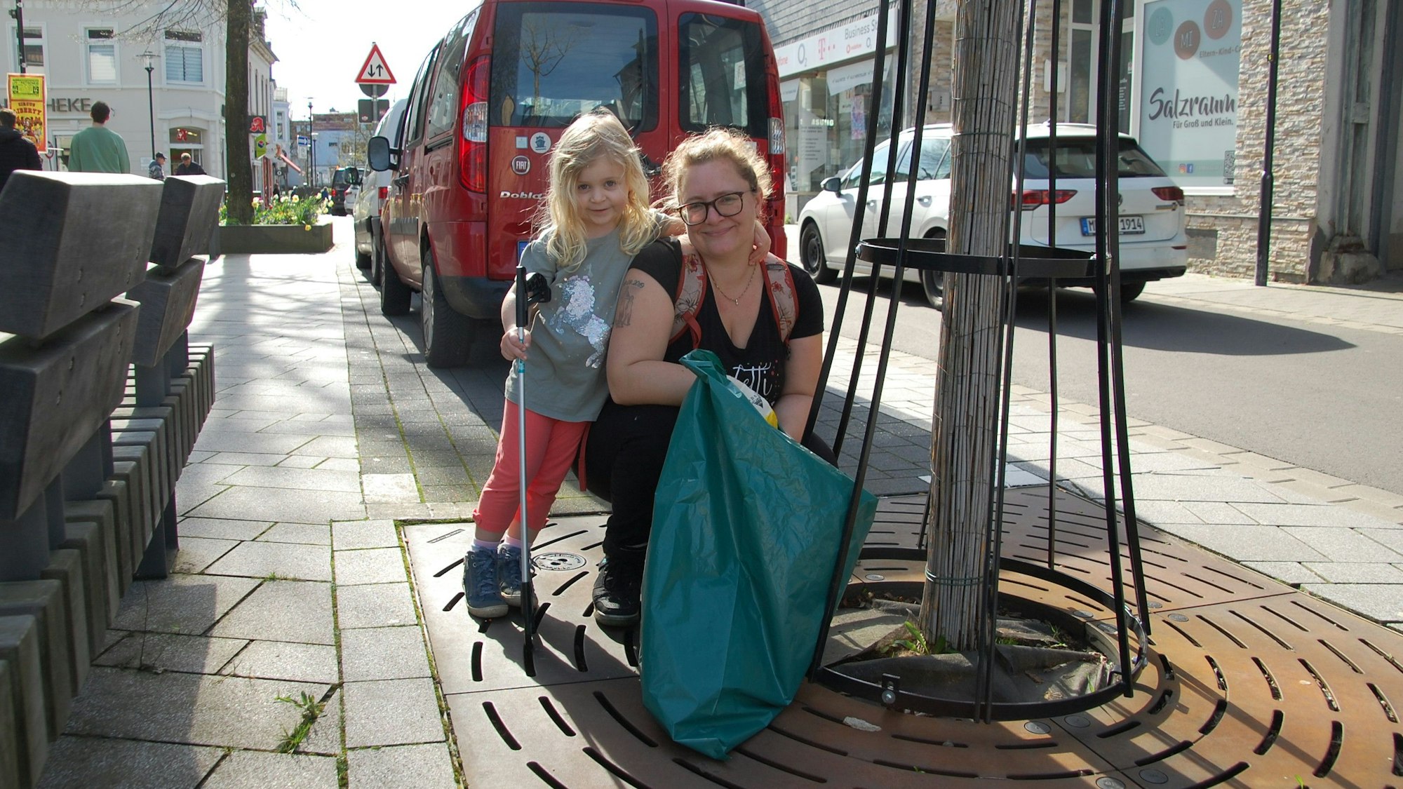Viele Familien mit Kindern nehmen an der Aktion teil.