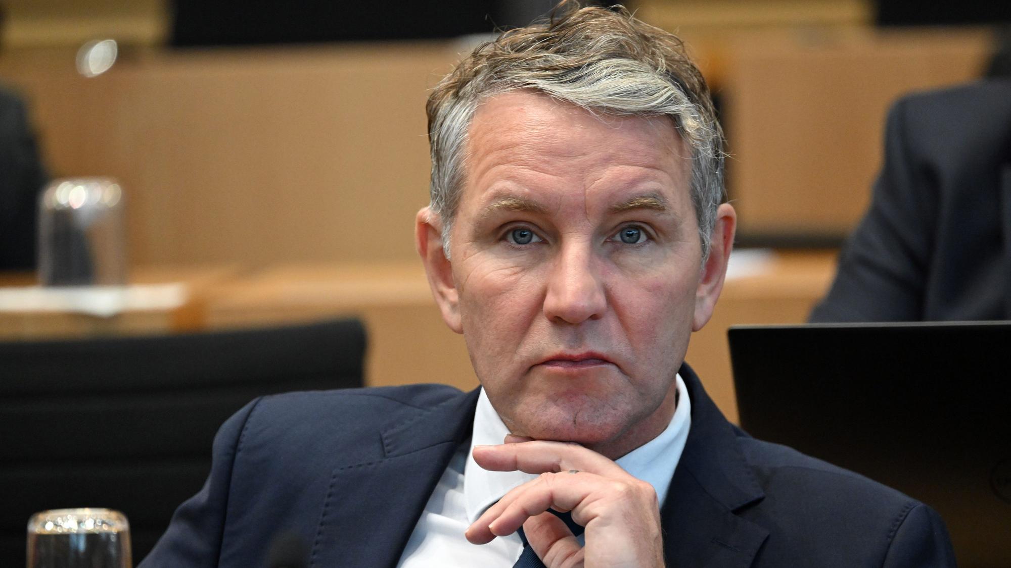 Björn Höcke, AfD-Fraktionschef in Thüringen, muss demnächst wieder vor Gericht.