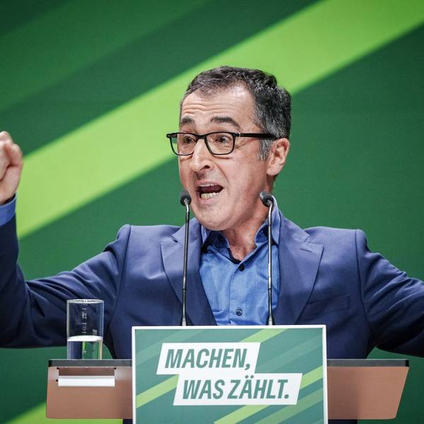 Cem Özdemir (Grüne), Bundesminister für Ernährung und Landwirtschaft, spricht beim Bundesparteitag der Grünen. (Archivbild)