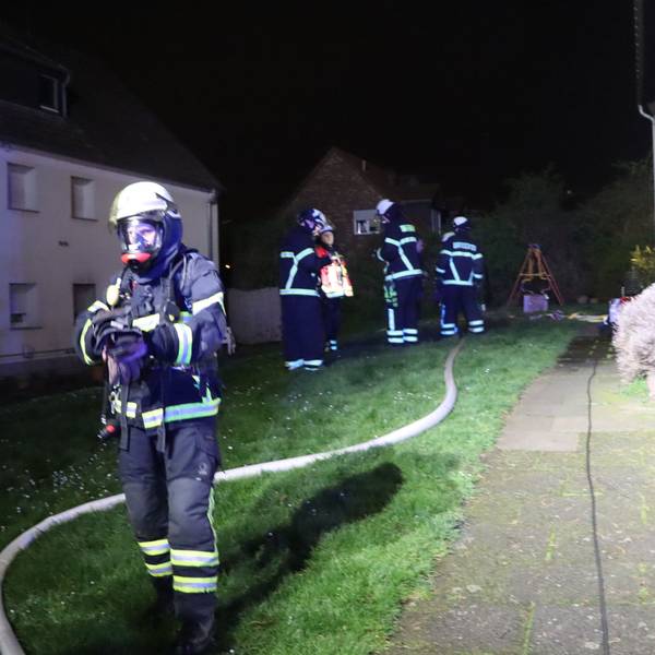 Mit einem Großaufgebot von Rettungskräften, Feuerwehr und Polizei waren die Einsatzkräfte vor Ort.