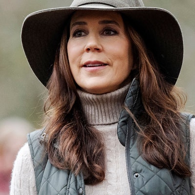 Königin Mary von Dänemark lächelt anlässlich der Einweihung eines neuen Teils des Hirschparks Jægersborg Dyrehave.