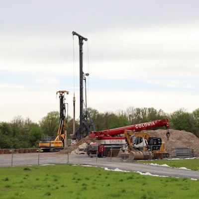 Die Schaffung des neuen Rheindükers beschert dem Süden Flittards eine große Baustelle. Foto: Uwe Schäfer