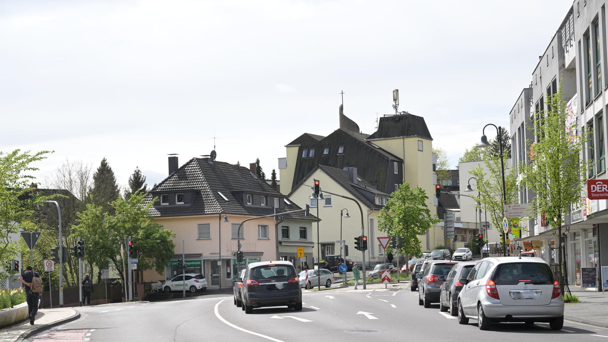 Über verkehrsbeschränkende Maßnahmen auf Hauptverkehrsadern in Rösrath, etwa auf der Hauptstraße in der Stadtmitte, soll die Kommunalpolitik sprechen.