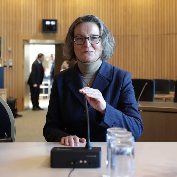 Ina Scharrenbach (CDU), Ministerin für Heimat, Kommunales, Bau und Digitalisierung von Nordrhein-Westfalen, ist als Zeugin vor dem Untersuchungsausschuss «Hochwasserkatastrophe» des nordrhein-westfälischen Landtags zu sehen.