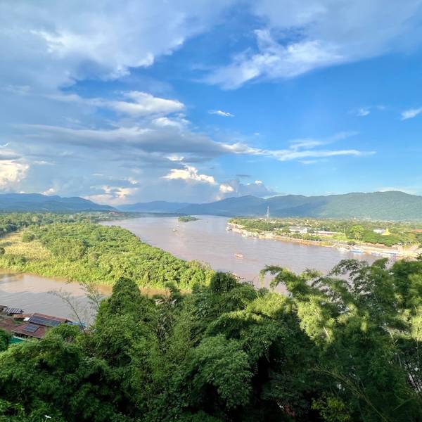 Der Mekong am sogenannten Goldenen Dreieck zwischen Laos, Thailand und Myanmar. Ein Lkw mit ätzender Schwefelsäure ist im laotischen Touristenort Luang Prabang in den Fluss Nam Kham gekippt, der in den Mekong fließt. dpa