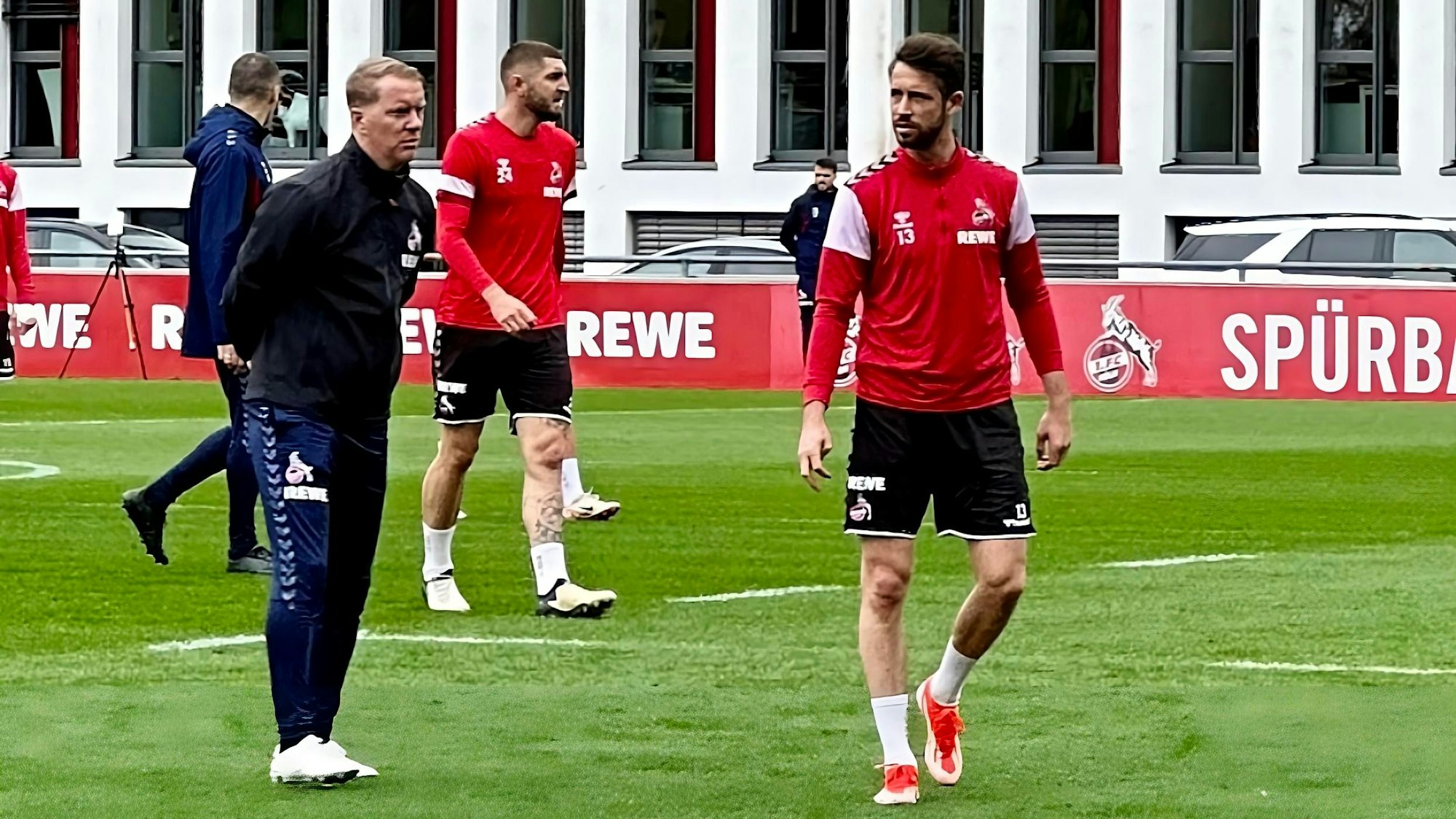 Timo Schultz hofft darauf, Mark Uth im Saisonfinale noch einsetzen zu können.