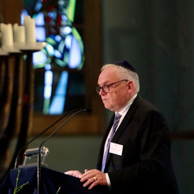 Polizeipräsident Johannes Hermanns hält eine Ansprache beim Jahresempfang der Synagogen-Gemeinde Köln.