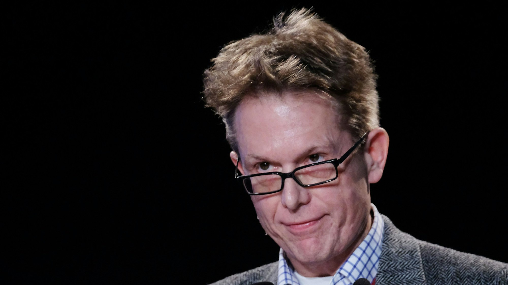 Der damalige AfD-Europakandidat Gunnar Beck spricht beim Delegiertenparteitag der Alternative für Deutschland (AfD).