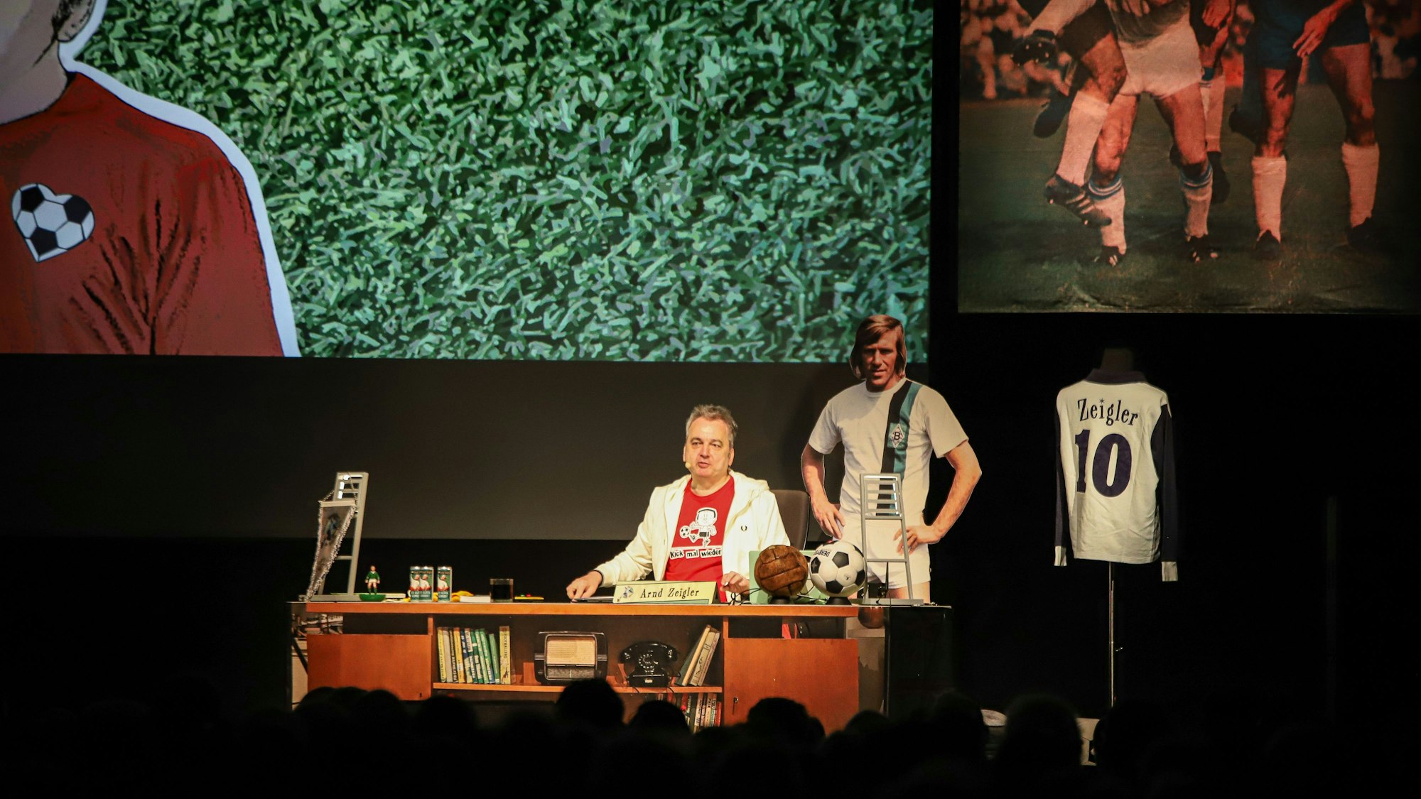 Arnd Zeigler war mit „Hat schon Gelb“ zu Gast im Erholungshaus.