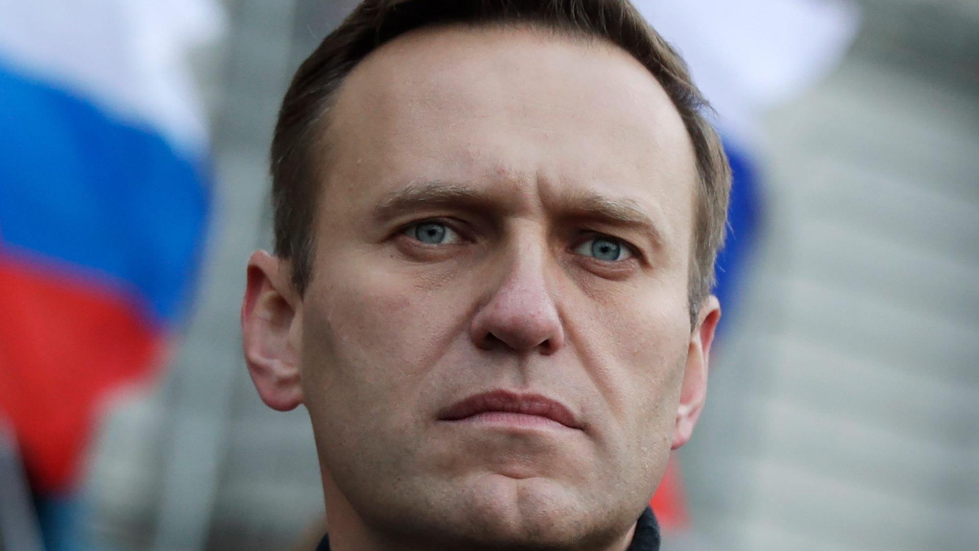 ARCHIV - 29.02.2020, Russland, Moskau: Der am 16. Februar in einem russischen Straflager gestorbene Oppositionsführer Alexej Nawalny bei einem Gedenkmarsch für den 2015 ermordeten Kremlkritiker Boris Nemzow.