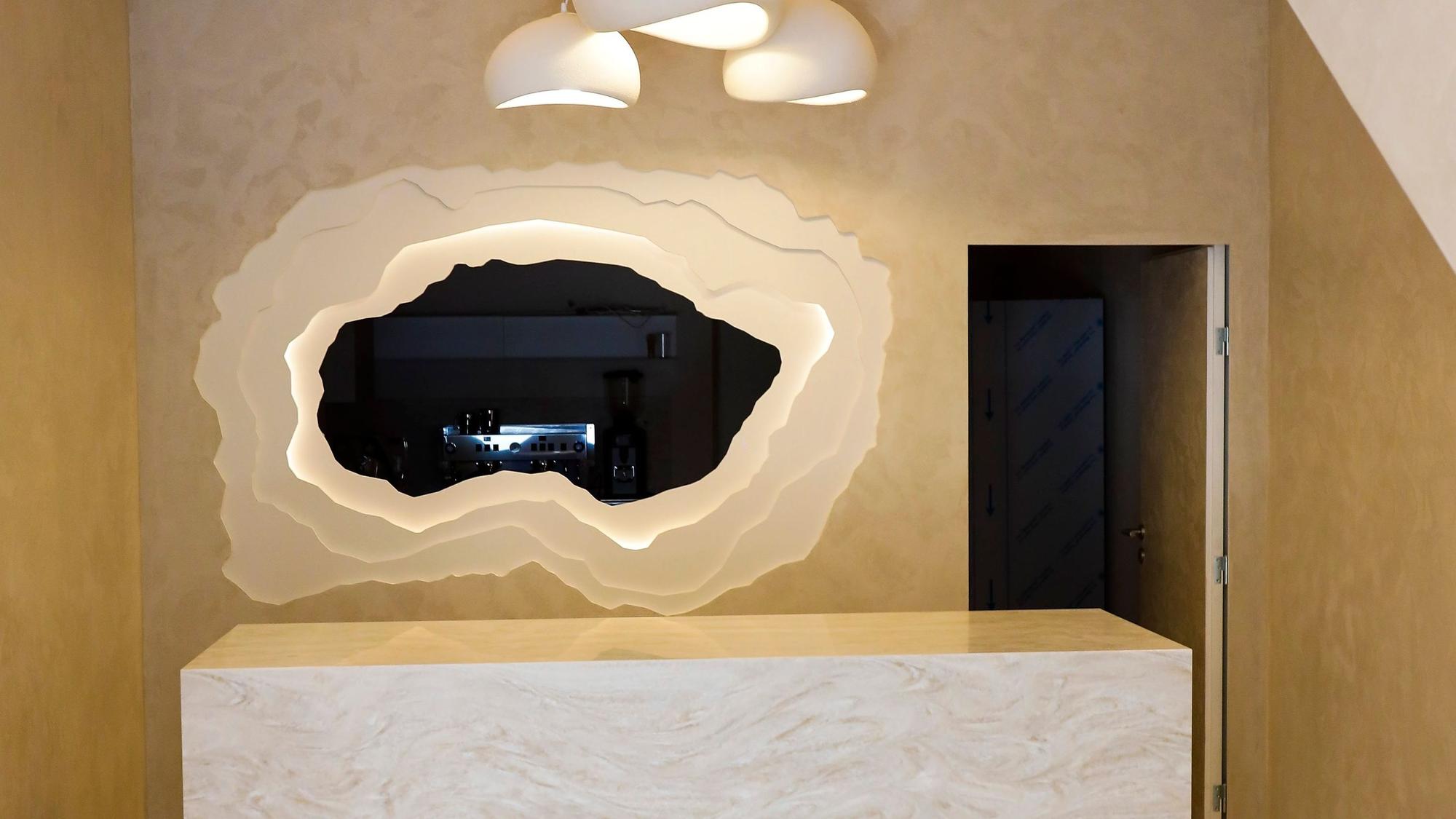 So futuristisch sieht das Innere des umgebauten Ladengeschäfts aus.