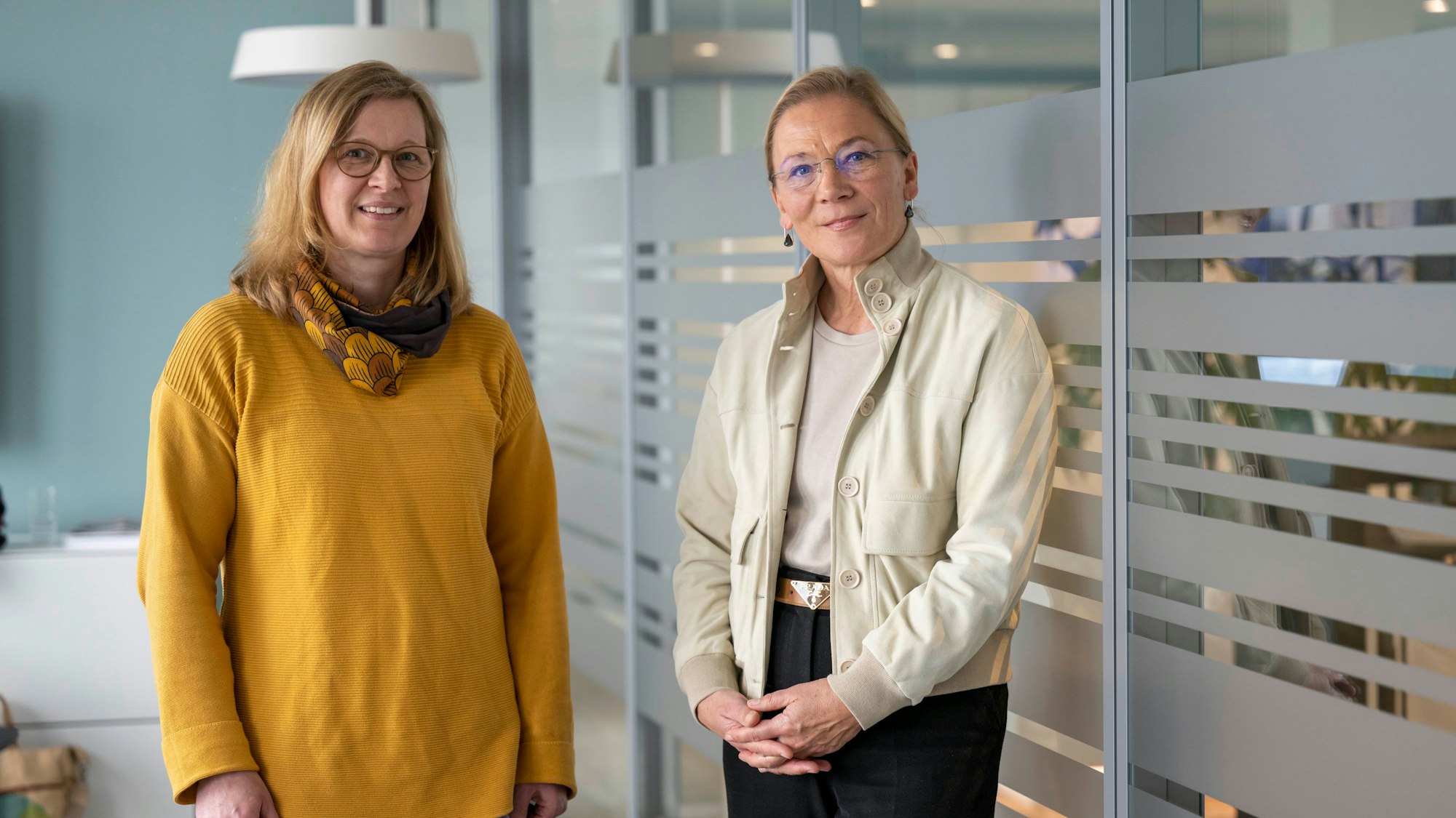Monika Scholz, Leiterin des Johanneshauses, und Kathrin Möller, Vorständin der GAG.